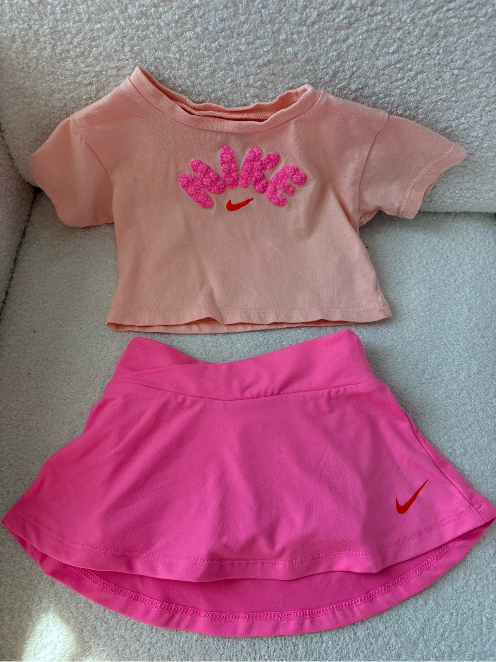 Nike Girls' Two-Piece Pink/Pastel Pink Active Set